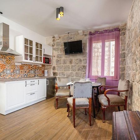 Vintage House Al Pozzo Aparthotel Hvar Town Buitenkant foto