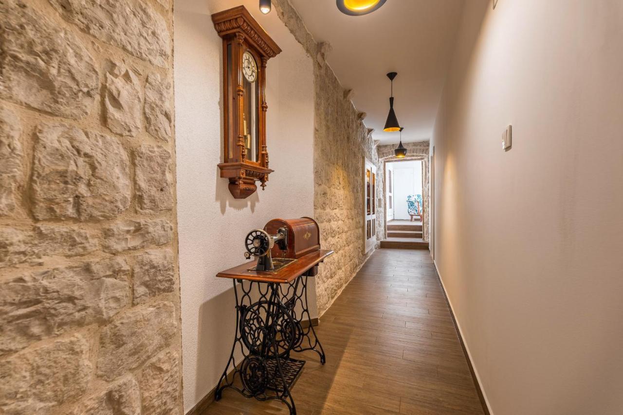 Vintage House Al Pozzo Aparthotel Hvar Town Buitenkant foto