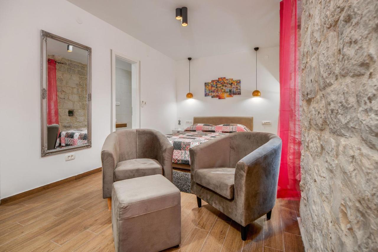 Vintage House Al Pozzo Aparthotel Hvar Town Buitenkant foto