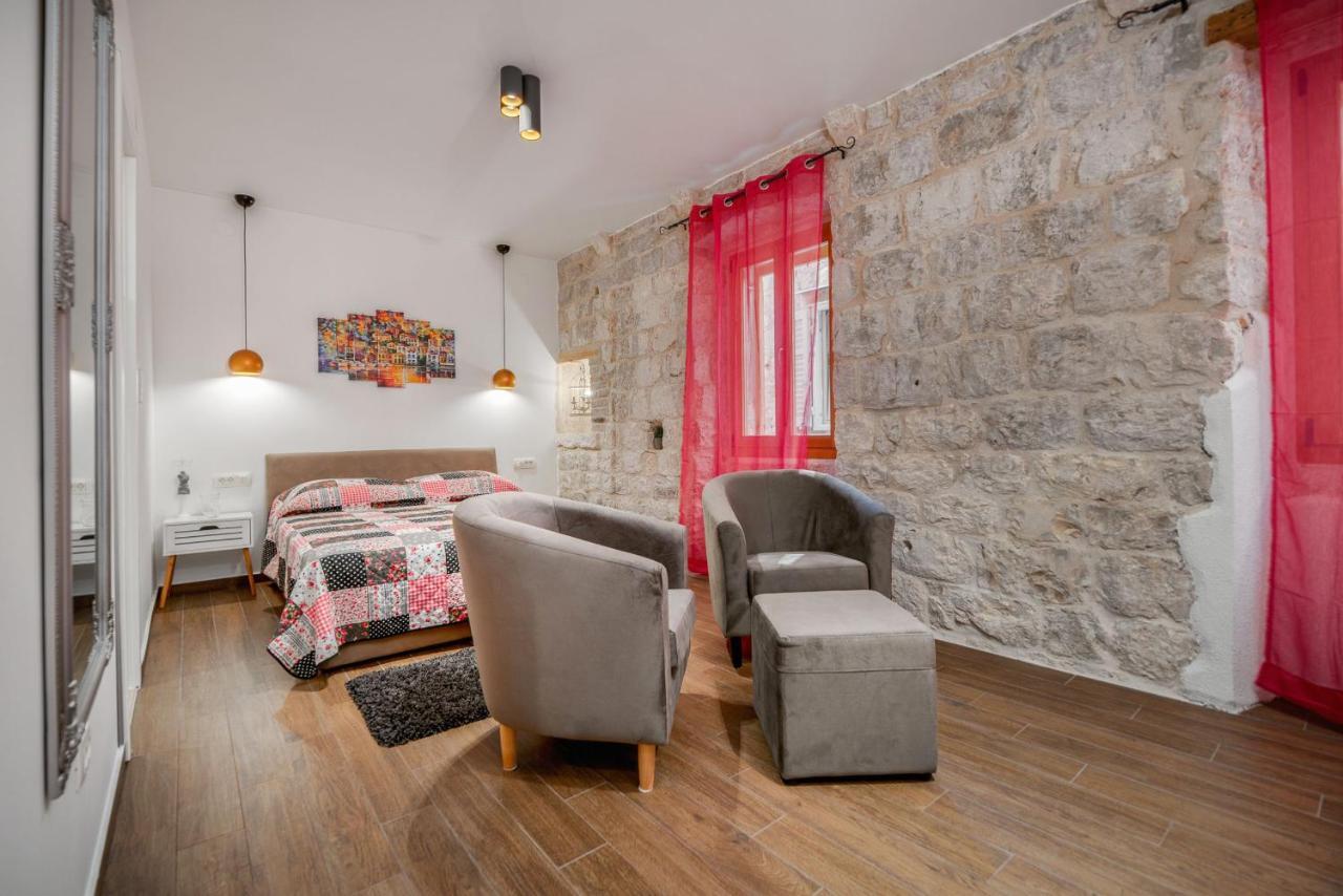 Vintage House Al Pozzo Aparthotel Hvar Town Buitenkant foto