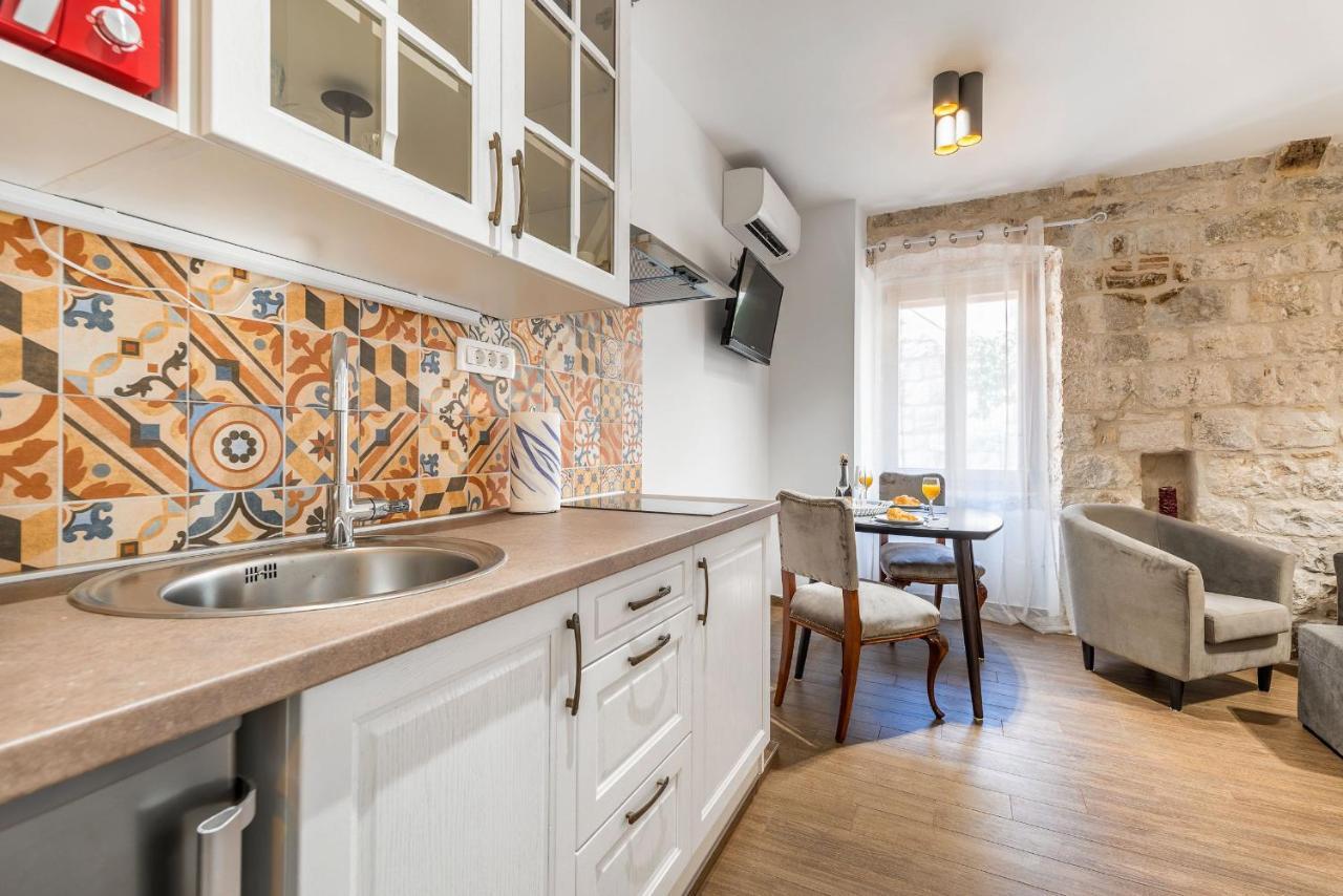 Vintage House Al Pozzo Aparthotel Hvar Town Buitenkant foto