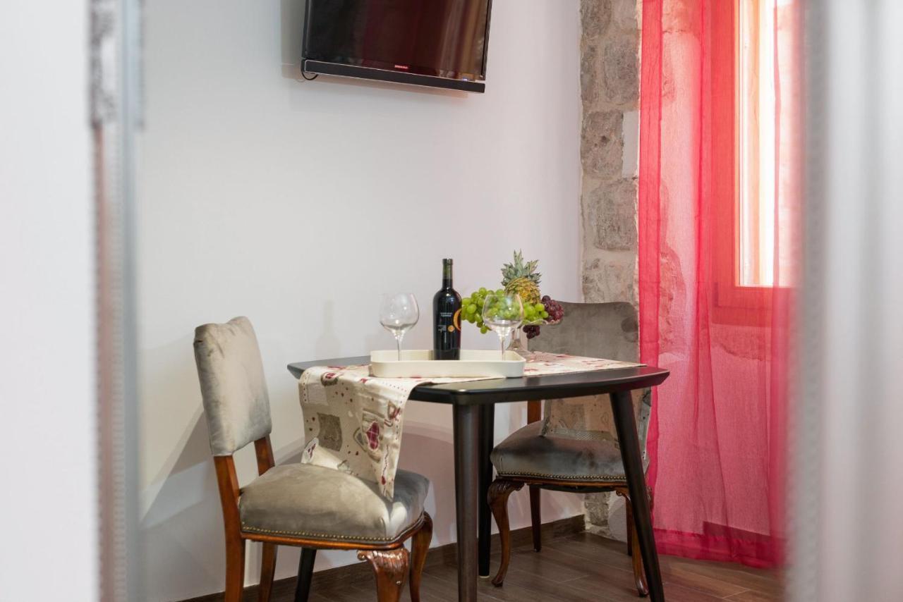 Vintage House Al Pozzo Aparthotel Hvar Town Buitenkant foto