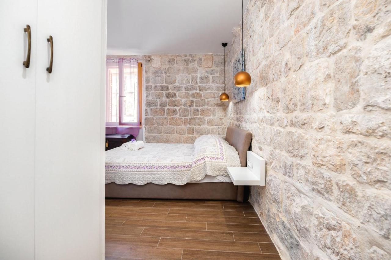 Vintage House Al Pozzo Aparthotel Hvar Town Buitenkant foto