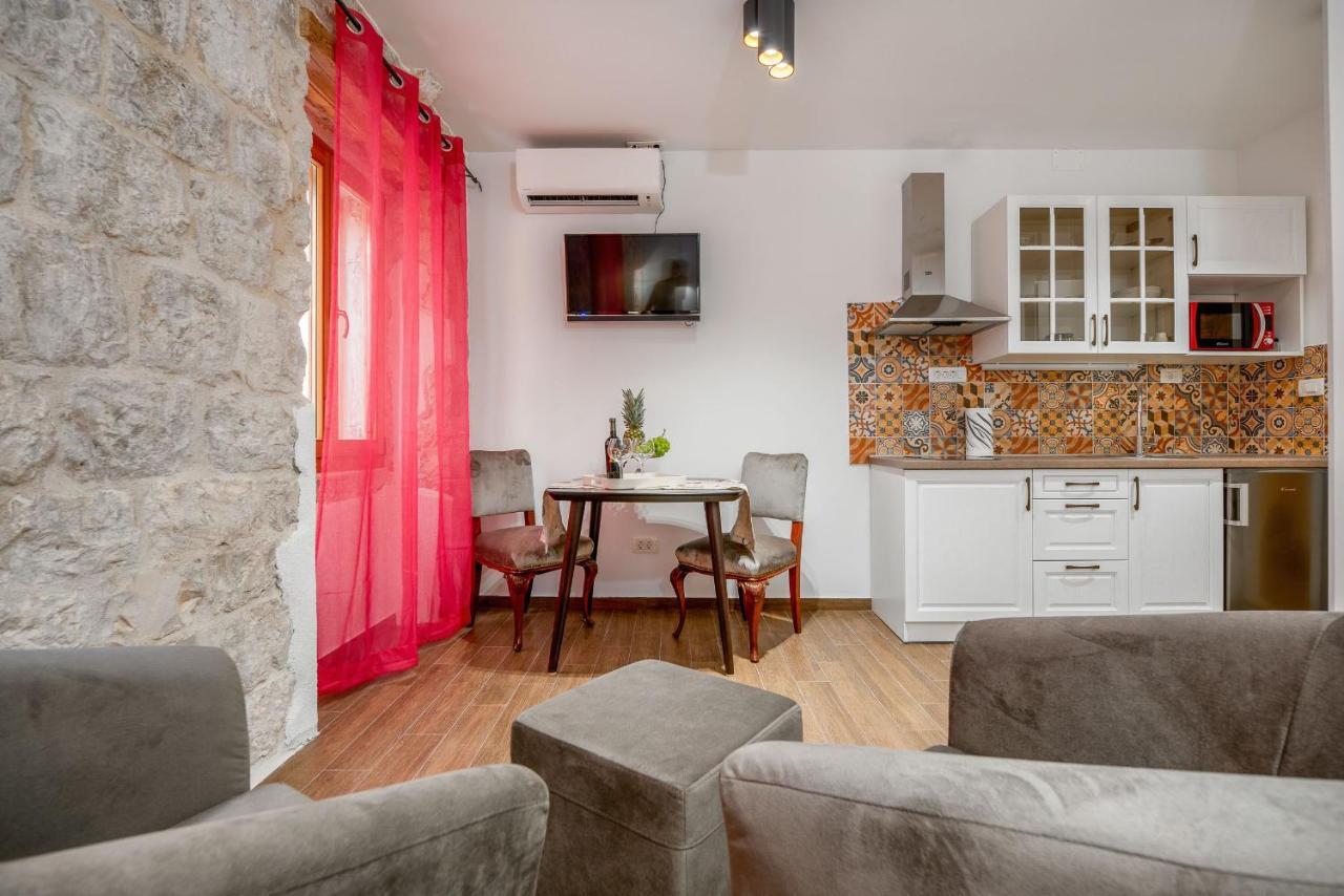 Vintage House Al Pozzo Aparthotel Hvar Town Buitenkant foto