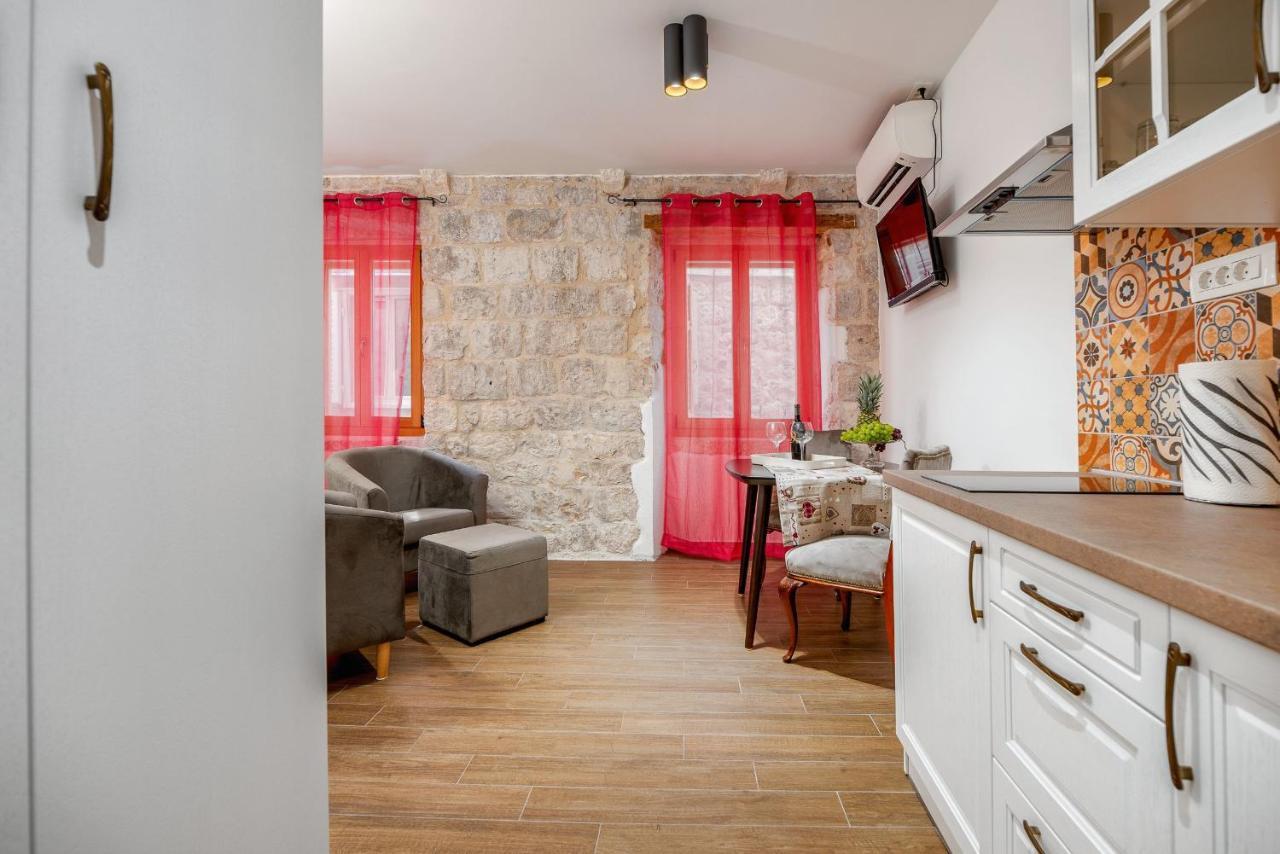 Vintage House Al Pozzo Aparthotel Hvar Town Buitenkant foto