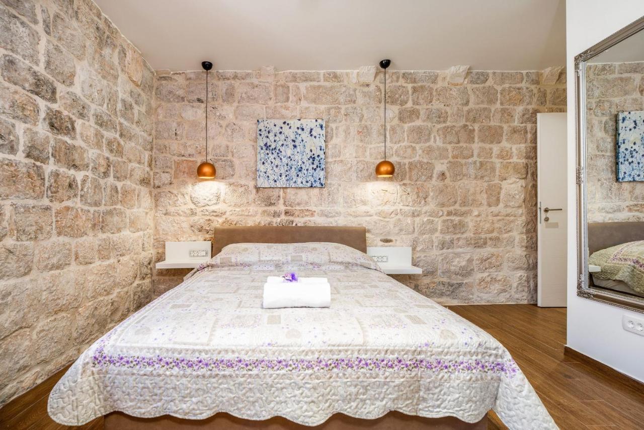 Vintage House Al Pozzo Aparthotel Hvar Town Buitenkant foto