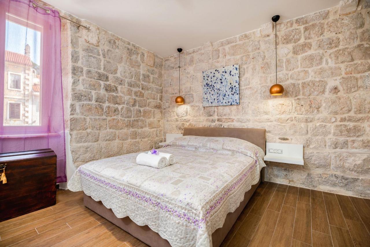 Vintage House Al Pozzo Aparthotel Hvar Town Buitenkant foto