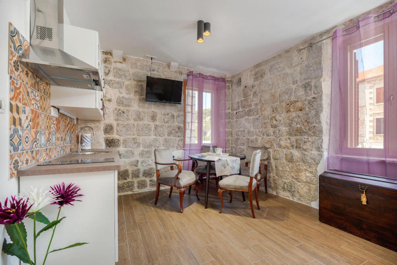 Vintage House Al Pozzo Aparthotel Hvar Town Buitenkant foto