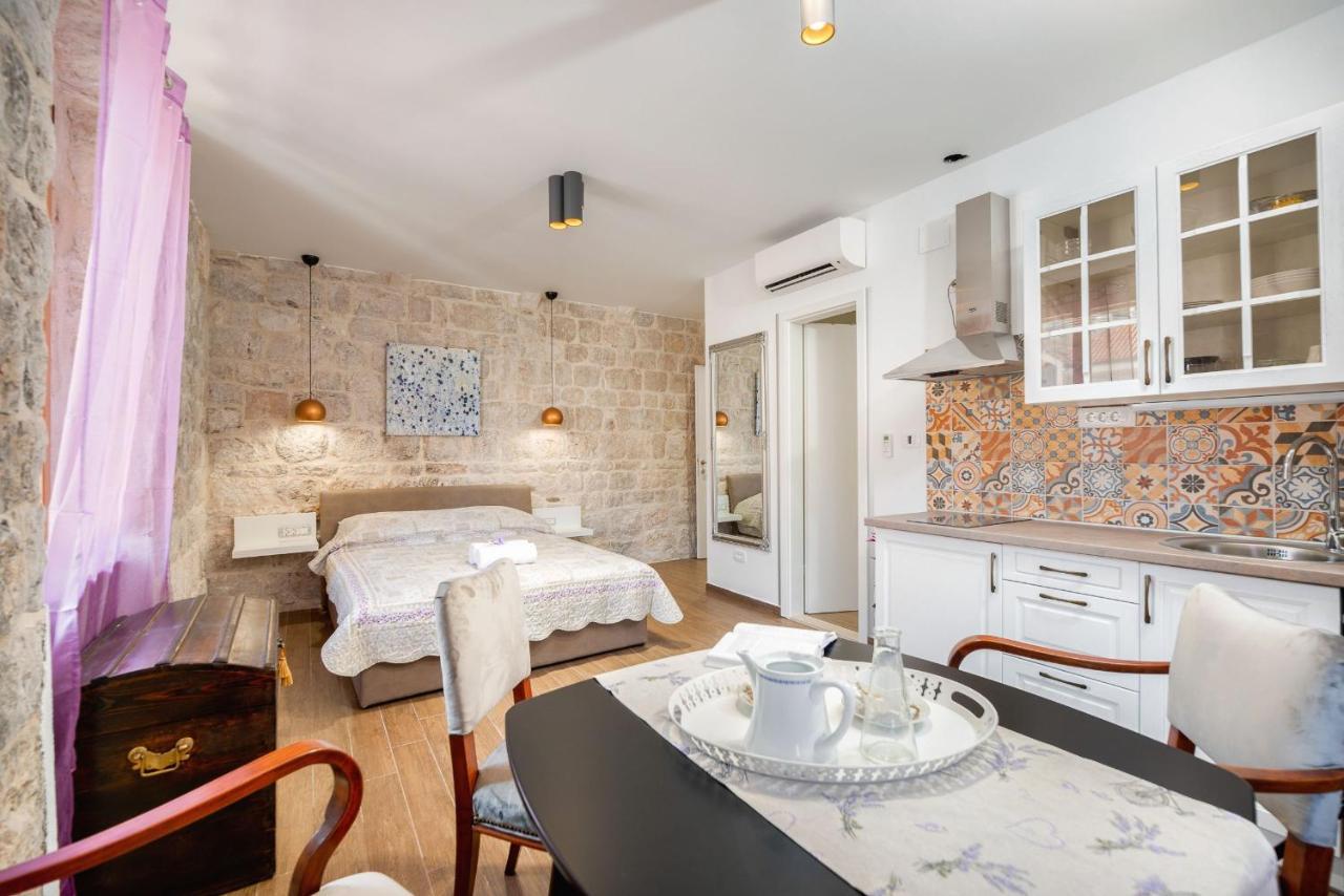 Vintage House Al Pozzo Aparthotel Hvar Town Buitenkant foto