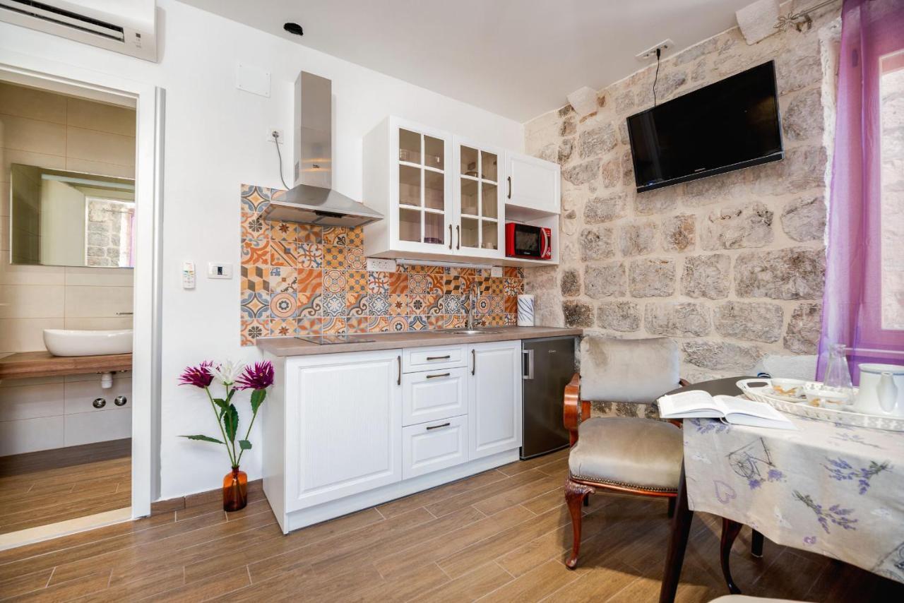 Vintage House Al Pozzo Aparthotel Hvar Town Buitenkant foto