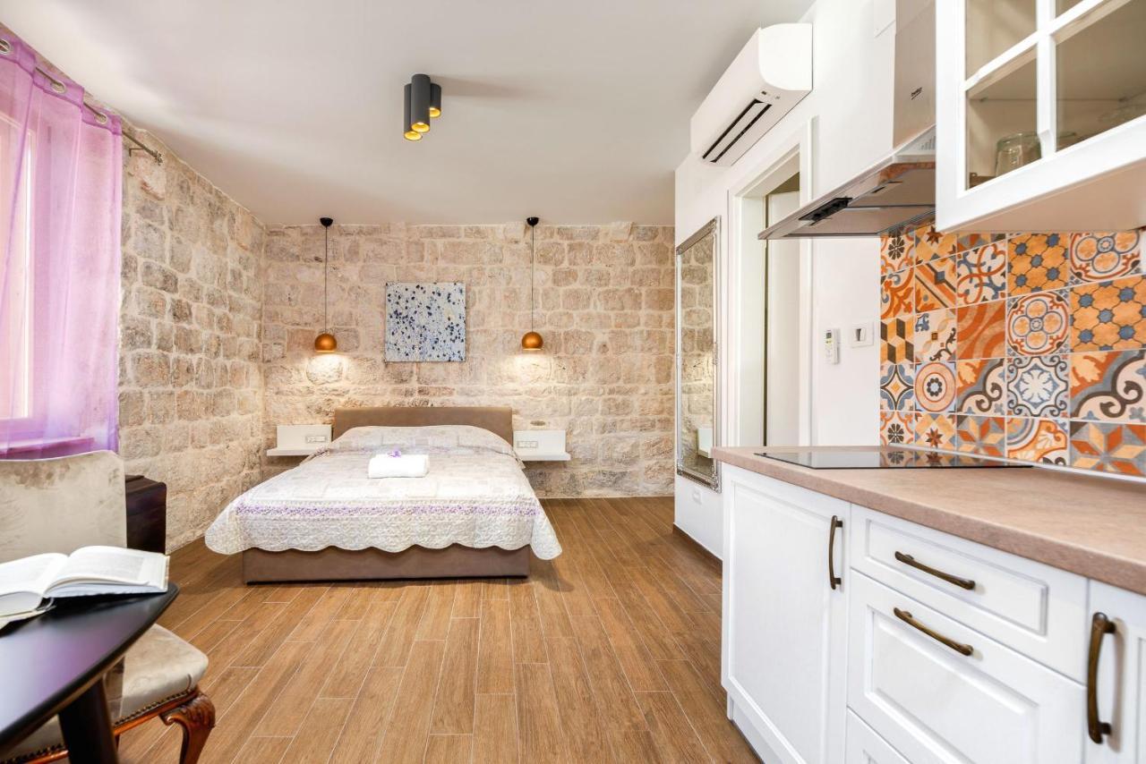 Vintage House Al Pozzo Aparthotel Hvar Town Buitenkant foto